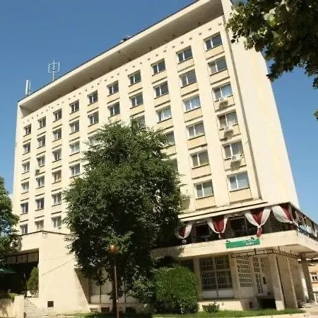 Szálloda родина *