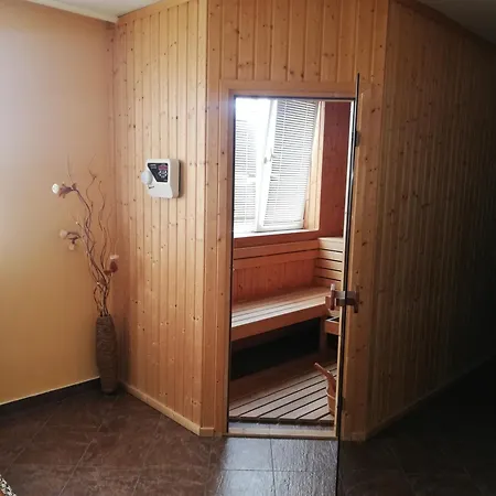 Szálloda родина *